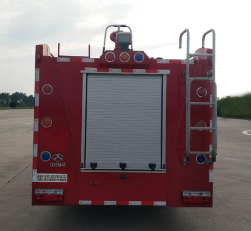 晶马牌JMV5100GXFSG35型水罐消防车