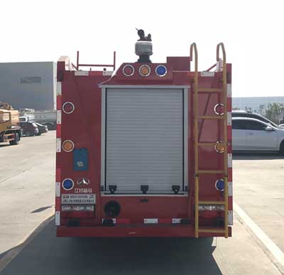晶马牌JMV5071GXFSG20型水罐消防车