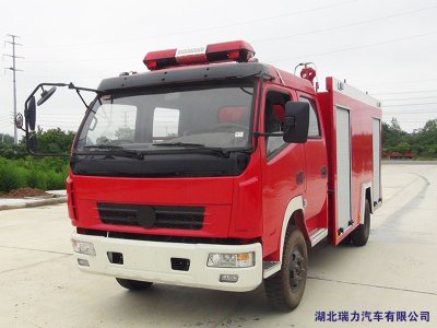 东风大多利卡水罐消防车